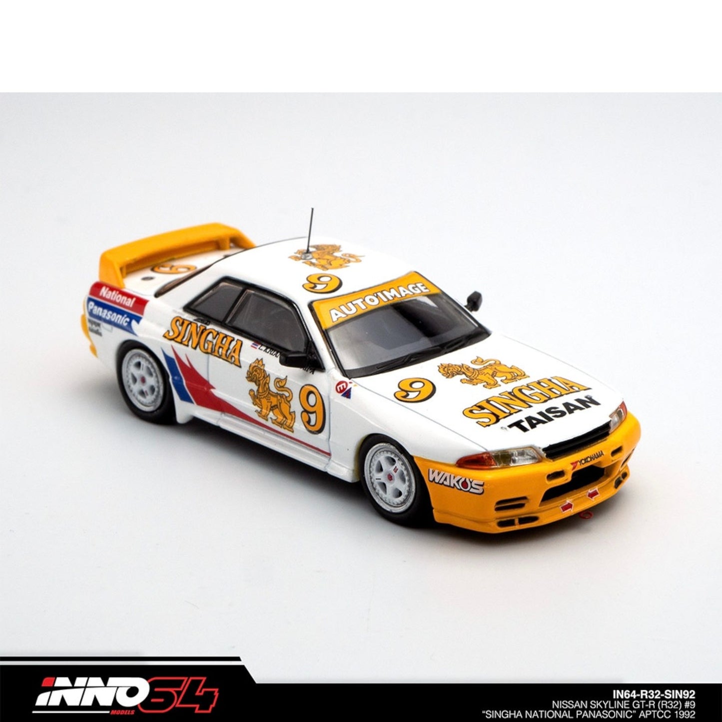 INNO64 - Nissan Skyline GT-R (R32) #9 "Singha National Panasonic" APTCC 1992 - IN64-R32-SIN92 - 1:64