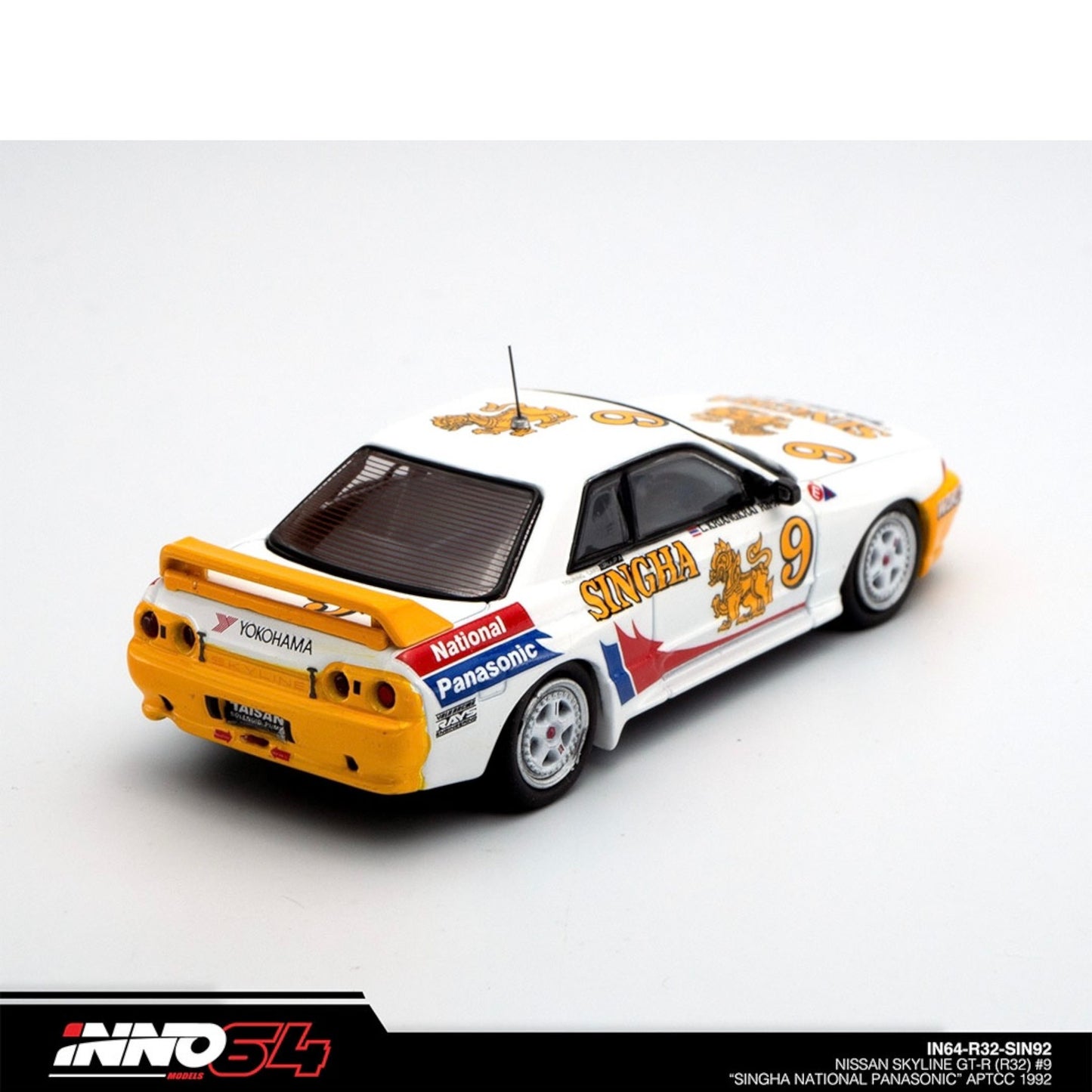 INNO64 - Nissan Skyline GT-R (R32) #9 "Singha National Panasonic" APTCC 1992 - IN64-R32-SIN92 - 1:64