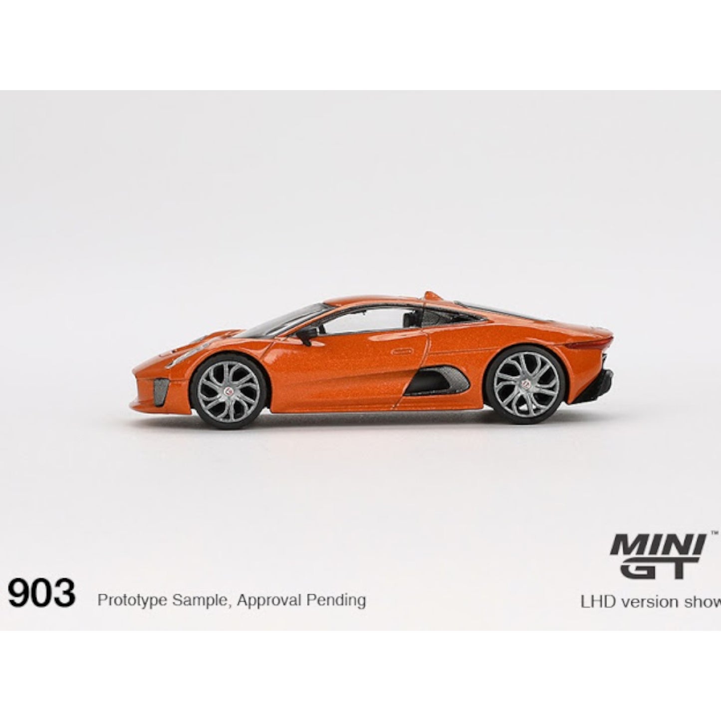 Mini GT - Pre-Order - James Bond - Jaguar C-X75 "SPECTRE" / Chinese Blister Packaging - MGT00903-007TC (LHD)