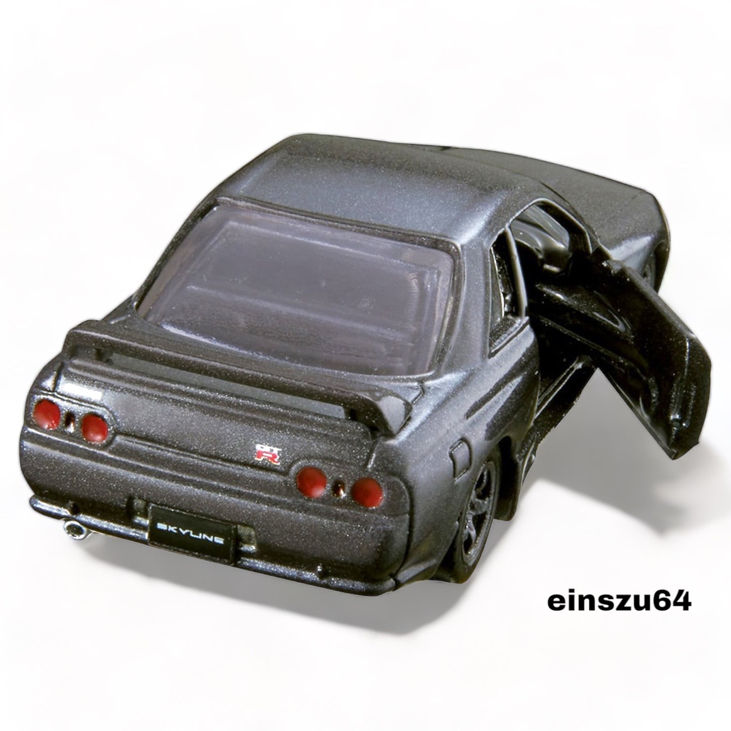 Tomica Premium - Nissan Skyline GT-R (BNR32) - No. 26 - 1:62