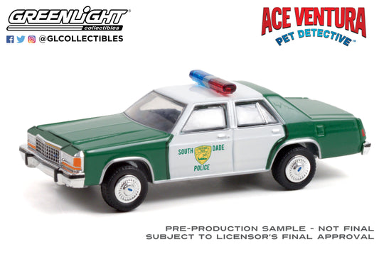 Greenlight - 1983 Ford LTD Crown Victoria - Ace Ventura - 44930-B - 1:64 - Hollywood